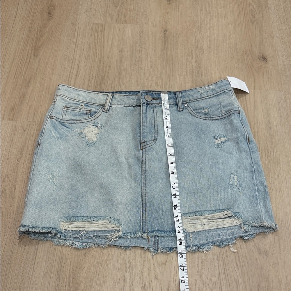 NWT Refuge Large Denim Mini Skirt - Picture 2 of 7
